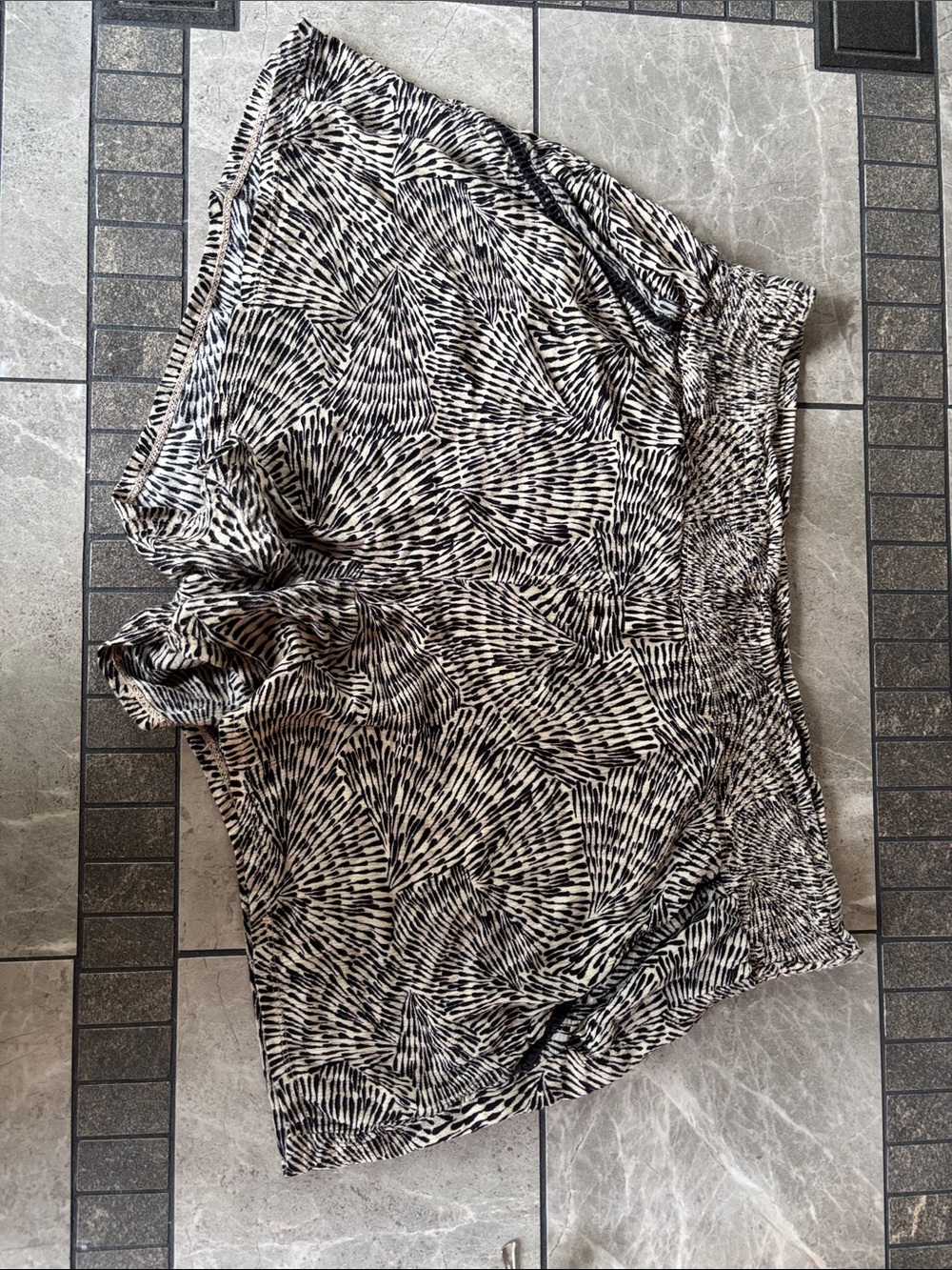 Abstract print shorts
